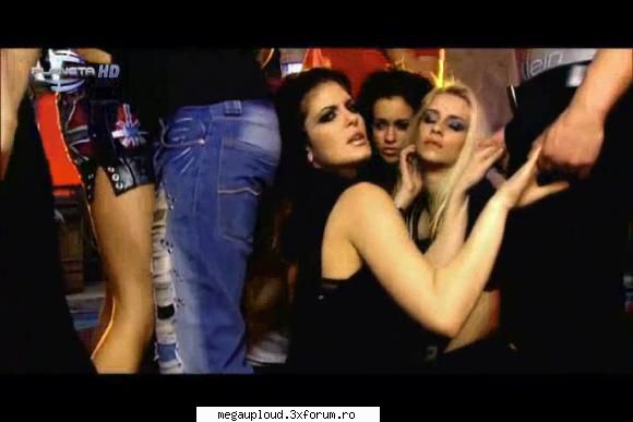 Anelia - Ne me prinujdavai (Video) - Anelia - Ne me prinujdavai.flv Format - MUZICA USOARA INTERNATIONALA